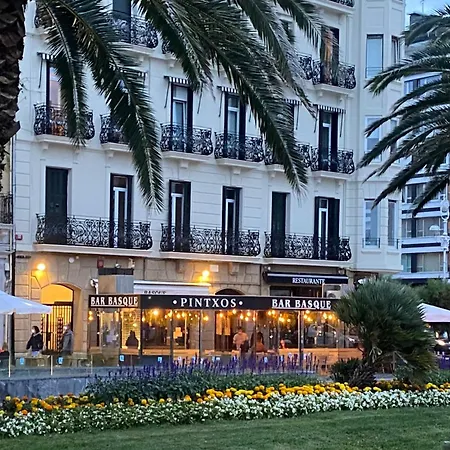 Miradaalaconcha 3* San Sebastián